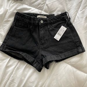 Pacsun black mom short - 22inch waste